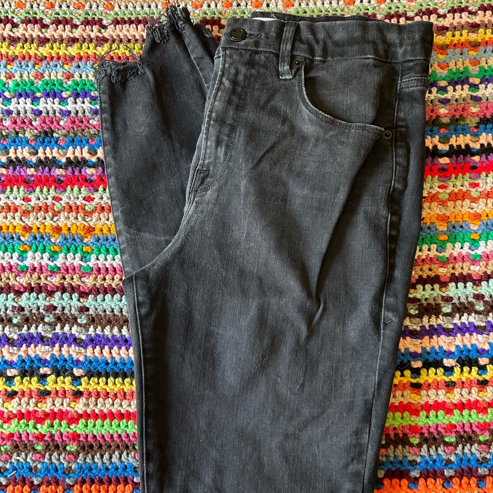 Good American High-Waisted Black Skinny Jeans with Distressing
